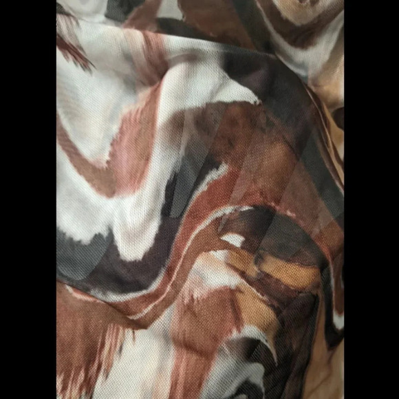 Pretty Little Thing marble print  sheer high neck bodysuit - Picture 3 of 5